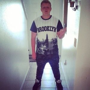 Meet your Posher, Cory